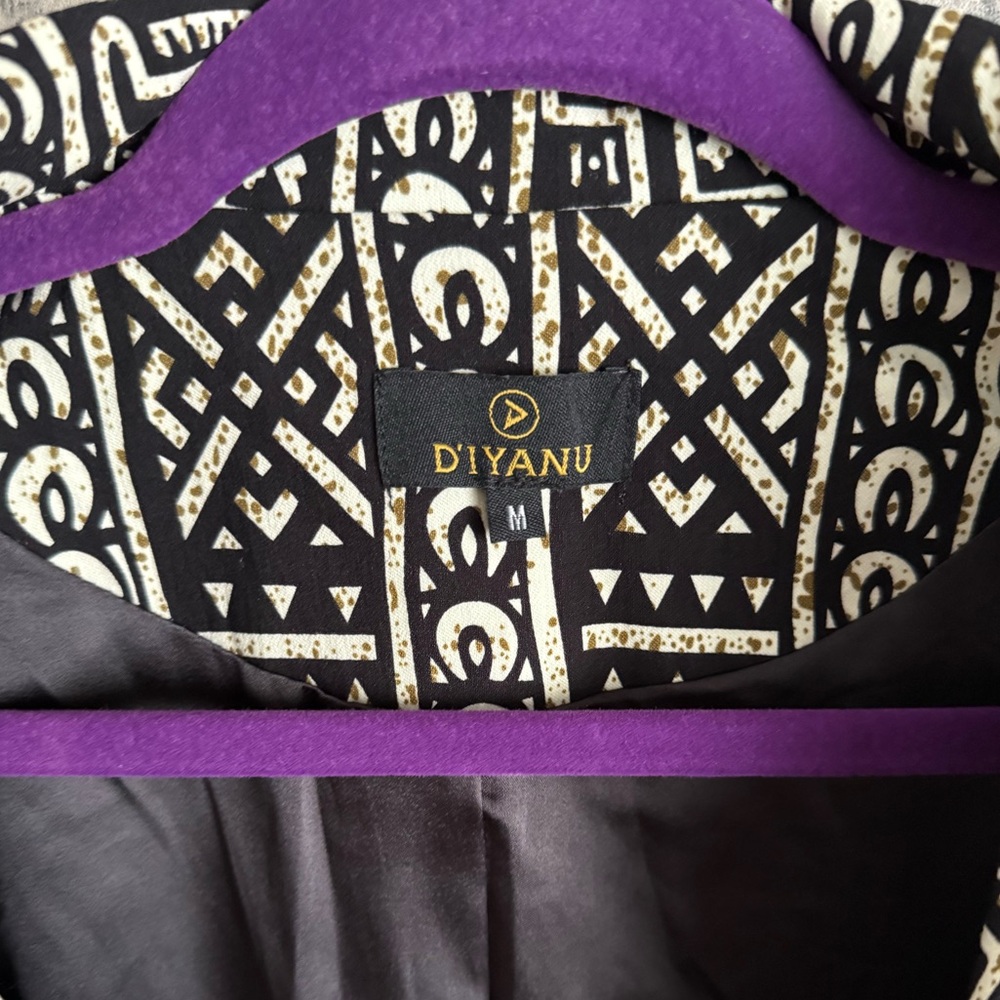 Black and White , and mustard Patterned tuxedo style Jacket elegant blazer - Picture 9 of 13